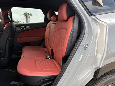 New 2026 Kia K4 FWD image 13