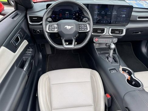 Used 2024 Ford Mustang Premium image 19