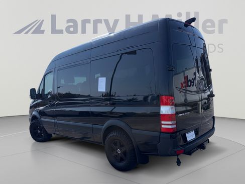 Used 2018 Mercedes-Benz Sprinter 2500 image 3