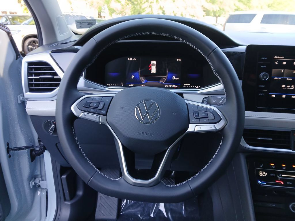 New 2026 Volkswagen Taos SE AWD/4WD image 14