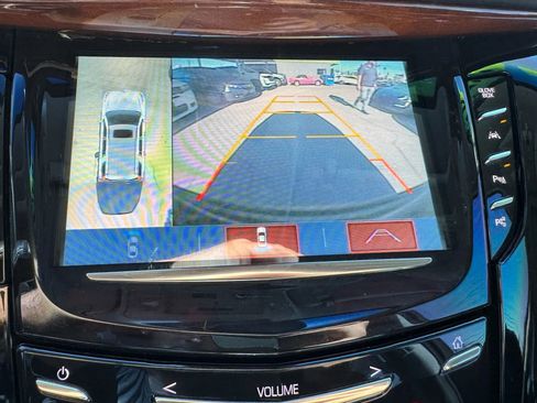 Used 2019 Cadillac Escalade Luxury image 32