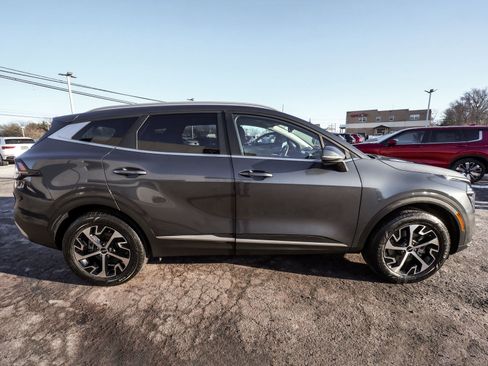 Used 2024 Kia Sportage EX image 45