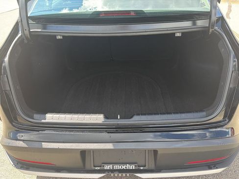 Used 2025 Kia K4 LXS image 11