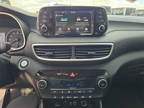 Used 2021 Hyundai Tucson Limited image 17