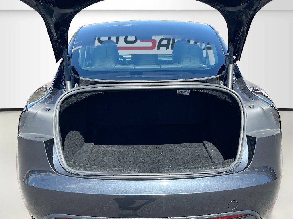 Used 2025 Tesla Model 3 Long Range RWD image 26