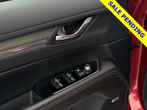 Used 2025 MAZDA CX-5 Signature image 18
