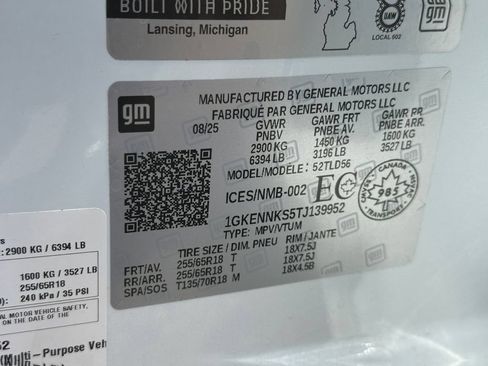 Used 2026 GMC Acadia Elevation w/ LPO, Floor Liner Package AWD/4WD image 14
