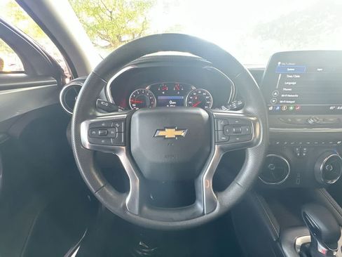 Used 2025 Chevrolet Blazer LT AWD/4WD image 15