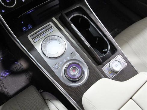 Certified 2021 Genesis GV80 2.5T w/ Prestige Package 04 image 17