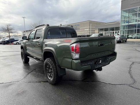 Used 2022 Toyota Tacoma TRD Off-Road image 5
