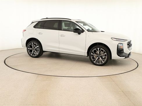New 2026 Audi Q3 quattro 2.0T image 9
