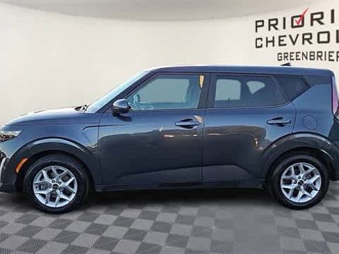 Used 2023 Kia Soul LX w/ Option Group 015 image 5