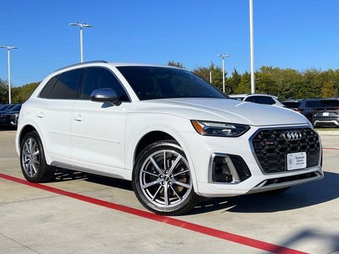 Used 2022 Audi SQ5 Premium w/ Convenience Package image 5