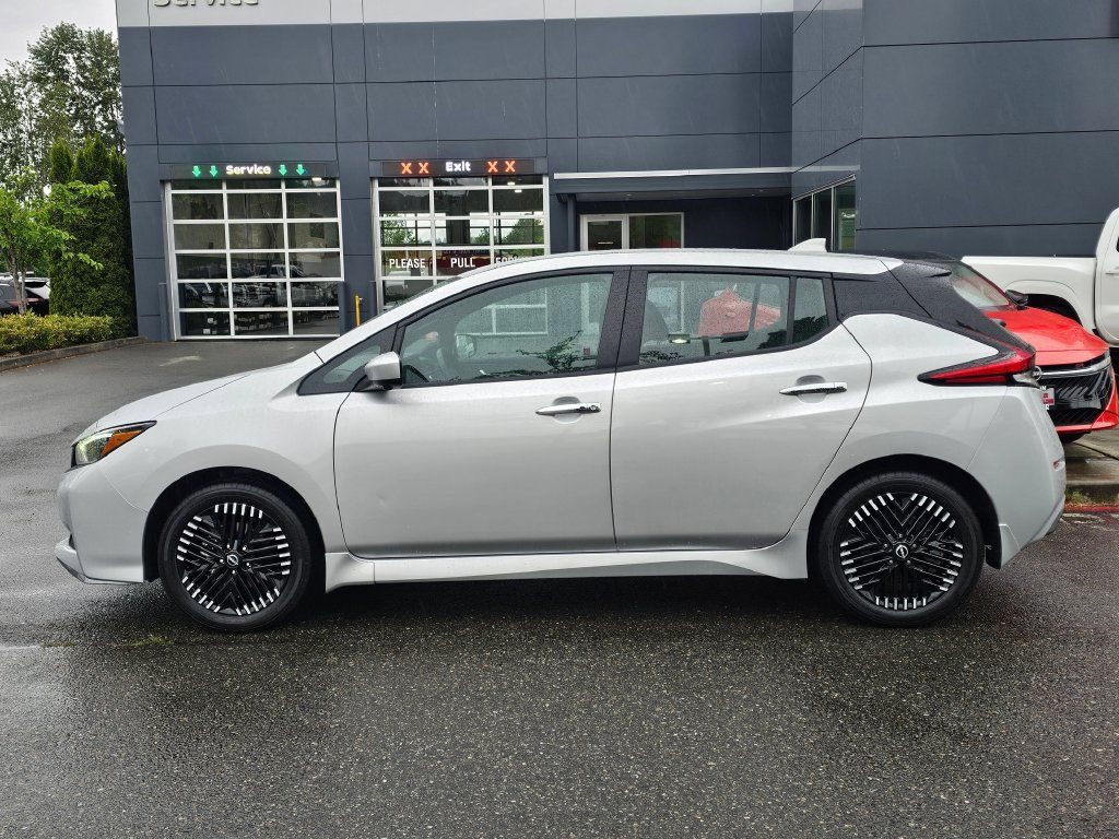 Used 2024 Nissan Leaf SV Plus FWD image 8