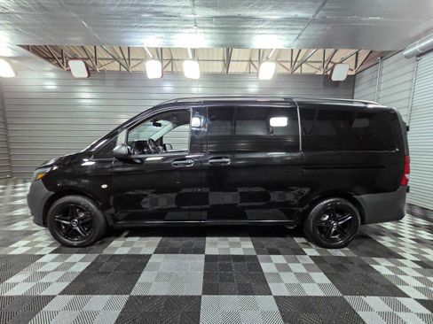 Used 2019 Mercedes-Benz Metris Passenger image 8