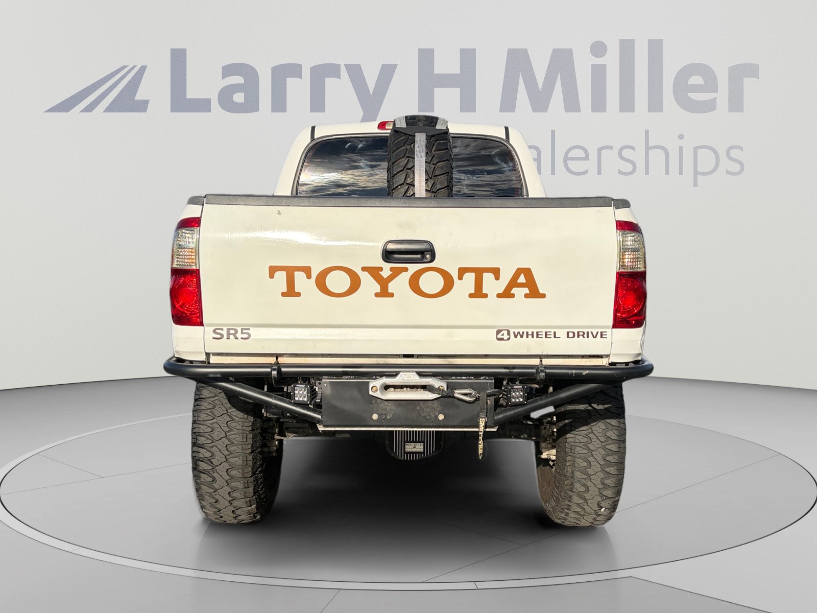 Used 2006 Toyota Tundra SR5 w/ TRD Off-Road Pkg AWD/4WD image 4
