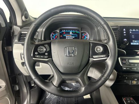 Used 2022 Honda Pilot Touring image 24
