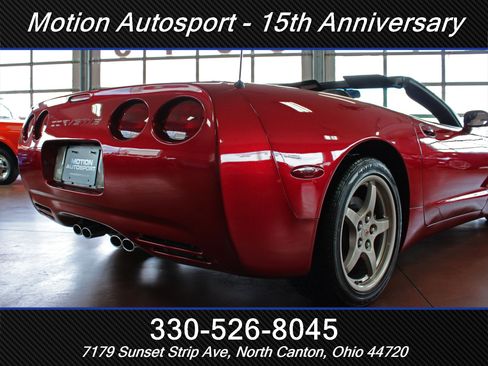Used 2004 Chevrolet Corvette Convertible w/ Preferred Equipment Group RWD image 14