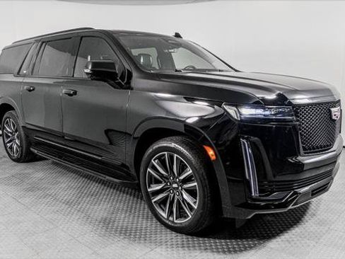 Used 2022 Cadillac Escalade ESV Sport Platinum AWD/4WD image 11