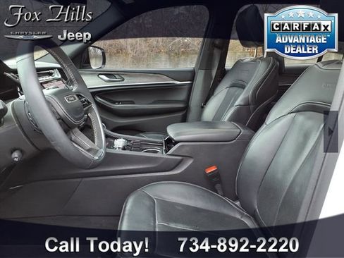 Used 2024 Jeep Grand Cherokee L Overland w/ Rear Seat Video Group I image 17