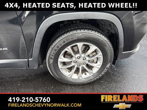 Used 2020 Jeep Cherokee Latitude Plus w/ Cold Weather Group image 17