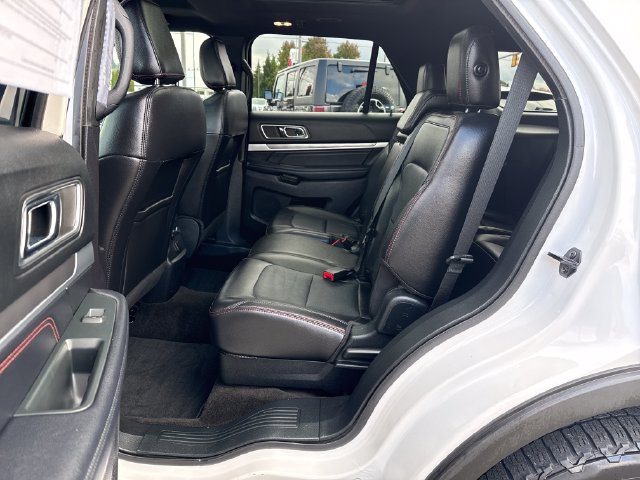 Used 2018 Ford Explorer Sport AWD/4WD image 14