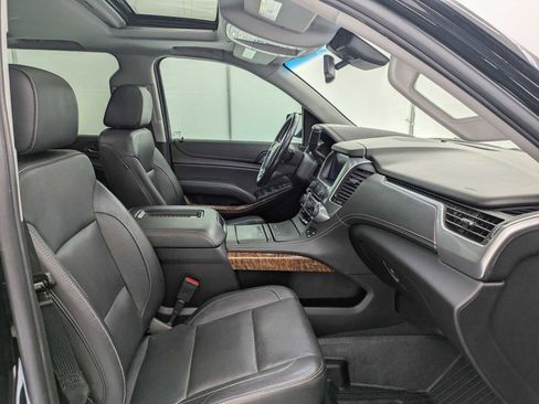 Used 2020 Chevrolet Tahoe Premier w/ RST 6.2L Performance Edition image 21