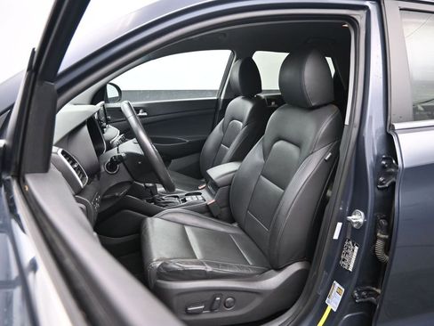 Used 2021 Hyundai Tucson Limited image 23