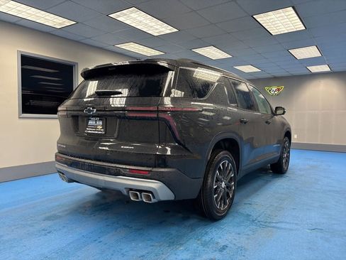 New 2026 Chevrolet Traverse LT w/ Sun and Wheel Package image 2