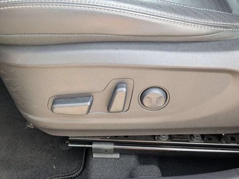 Used 2020 Hyundai Kona Ultimate FWD image 12