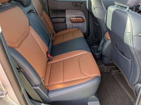 Used 2022 Ford Maverick Lariat image 14