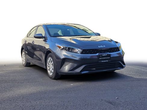 Used 2024 Kia Forte LX FWD image 1