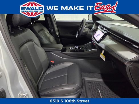 New 2026 Jeep Cherokee Limited AWD/4WD image 14