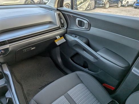 New 2026 Kia Sorento LX FWD image 19