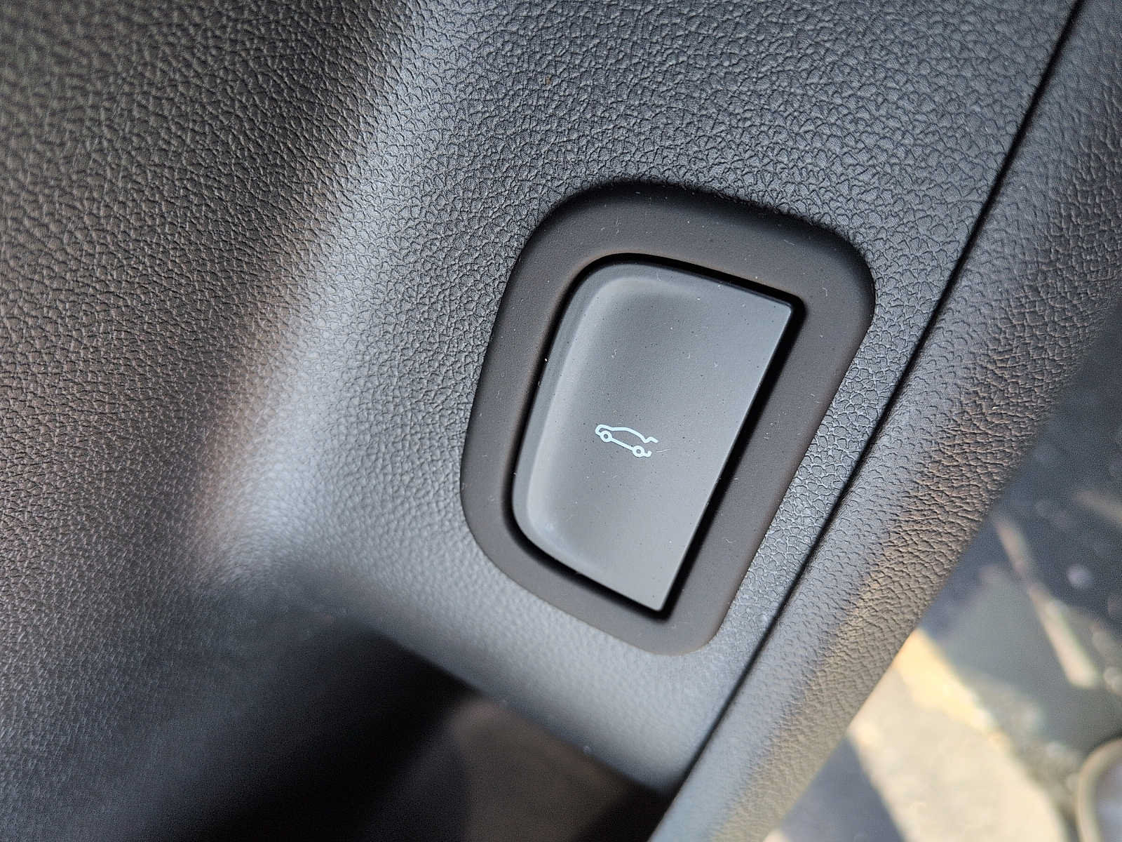 Used 2026 Chevrolet Traverse Z71 w/ LPO, Floor Liner Package AWD/4WD image 17