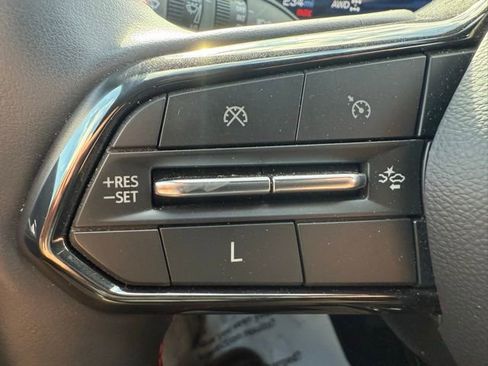 Used 2025 Chevrolet Equinox RS w/ Safety and Technology Package image 21