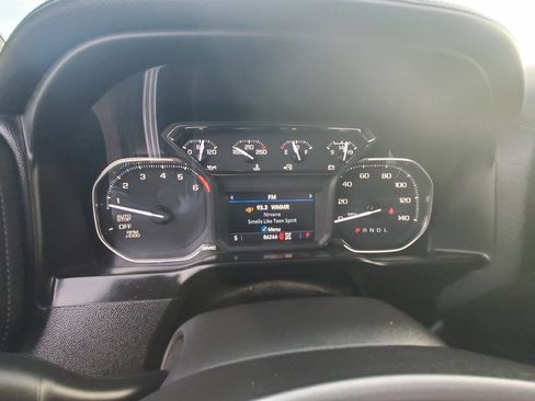 Used 2020 GMC Sierra 1500 Elevation w/ Elevation Value Package image 14