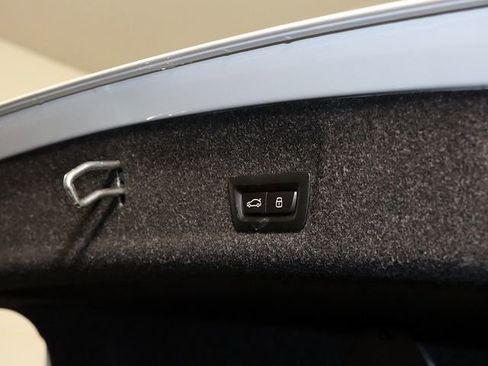 Used 2025 BMW 330i xDrive Sedan image 31