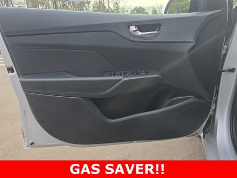 Used 2019 Hyundai Accent SE image 27