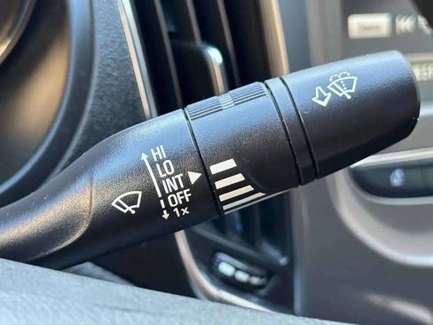 Used 2018 Chevrolet Cruze LT w/ Convenience Package image 37