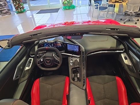 Used 2020 Chevrolet Corvette Stingray Premium Conv w/ 3LT Preferred Equipment Group image 25