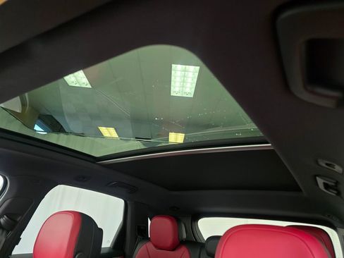 New 2026 Porsche Cayenne image 32