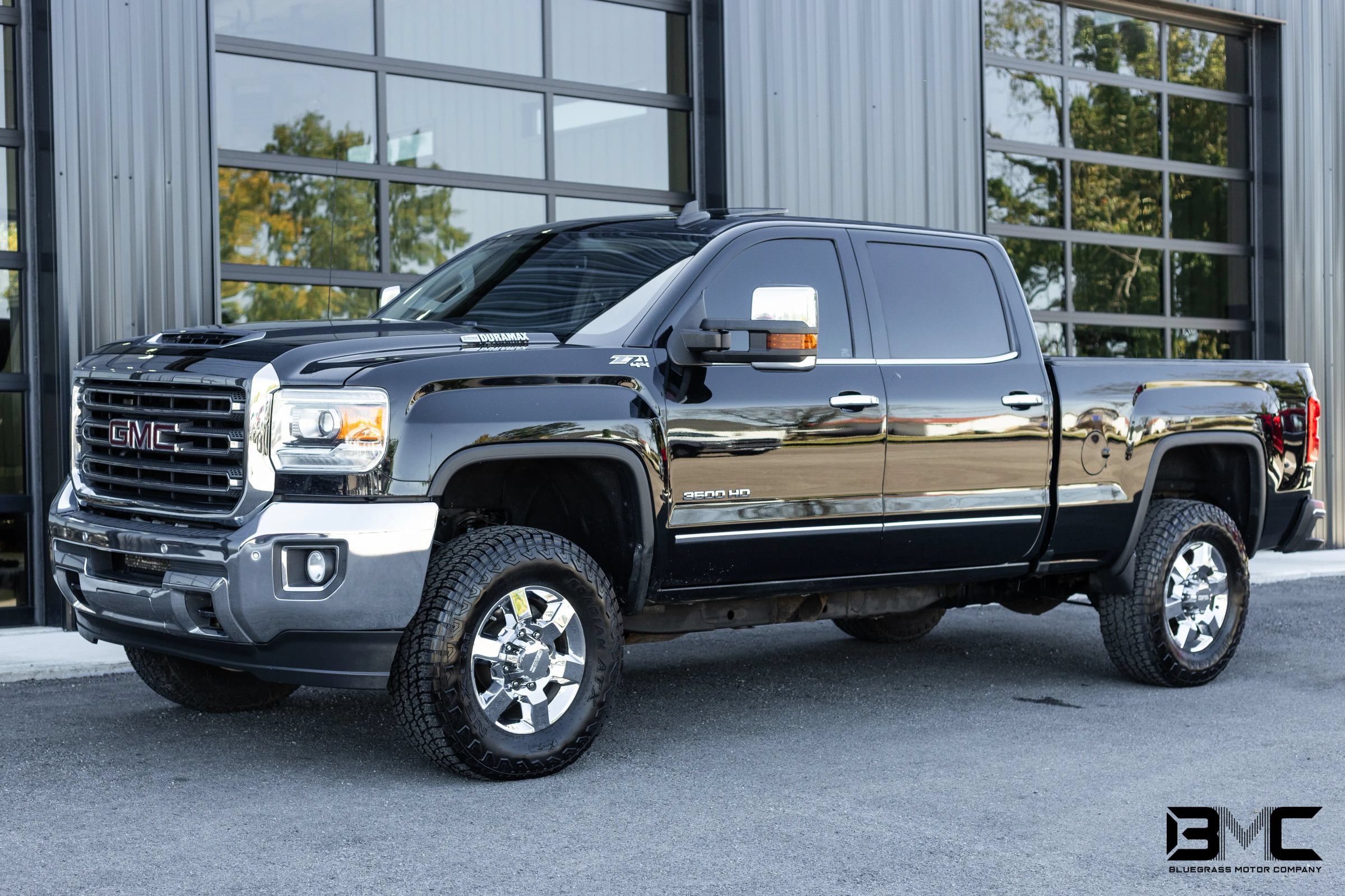 Used 2019 GMC Sierra 3500 SLT w/ Driver Alert Package AWD/4WD image 2