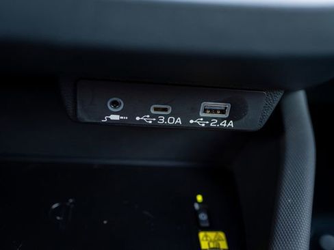 Certified 2025 Subaru Forester Limited w/ Popular Package #2 image 35