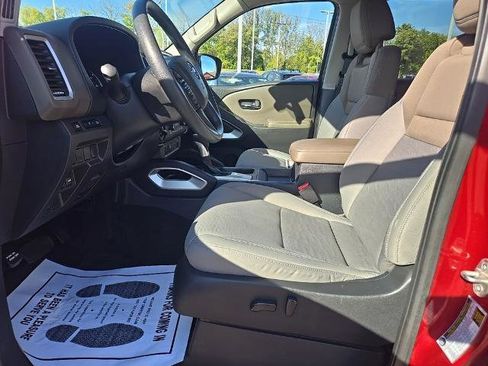 Certified 2022 Nissan Frontier SV w/ Technology Package image 9