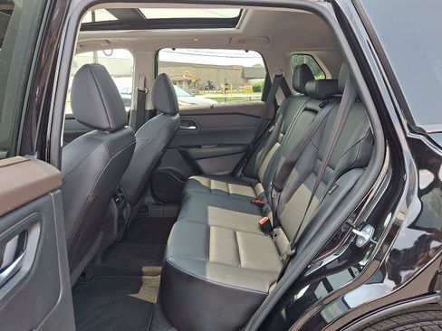 Certified 2023 Nissan Rogue SV w/ SV Premium B Package AWD/4WD image 10