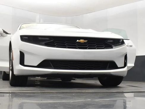 Used 2023 Chevrolet Camaro LT RWD image 11