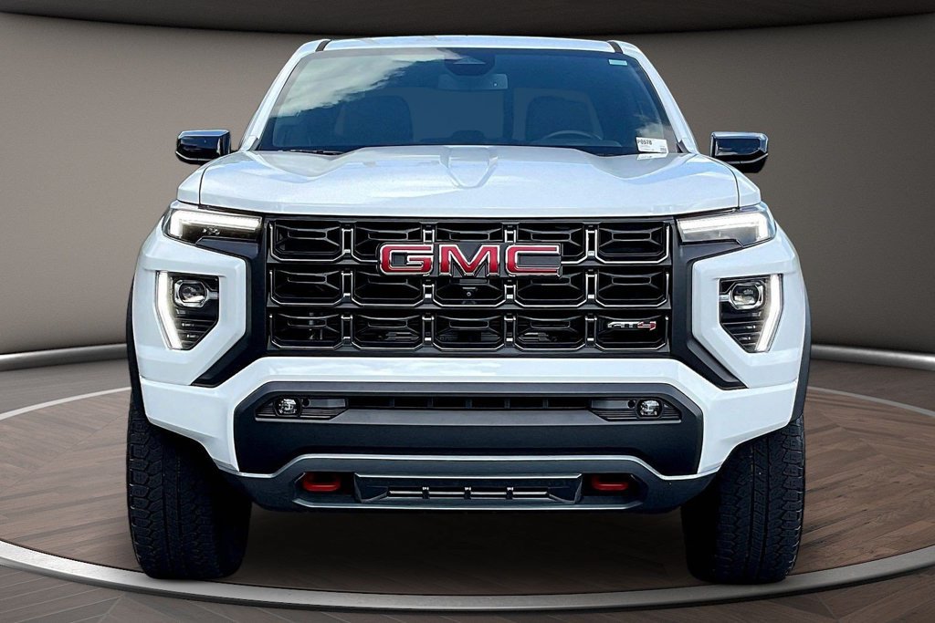 Used 2024 GMC Canyon AT4 w/ Technology Package AWD/4WD image 2