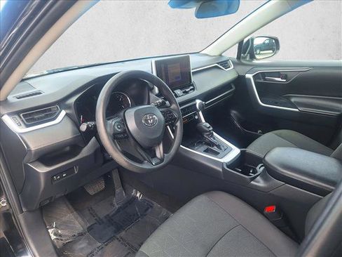 Used 2023 Toyota RAV4 XLE FWD image 9