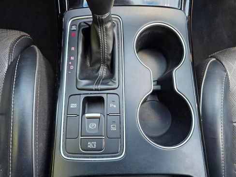 Used 2019 Kia Sorento SX FWD image 31